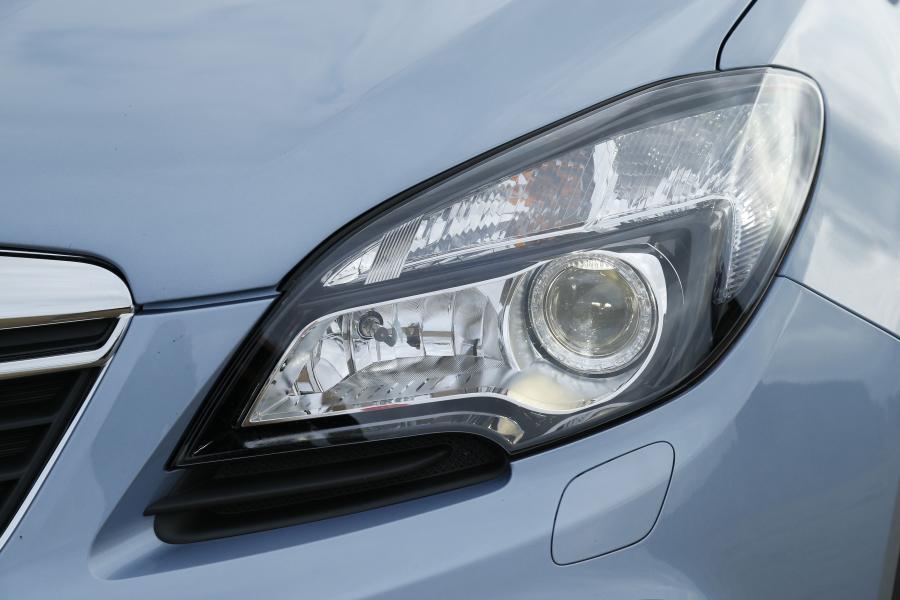  Vauxhall Mokka 2012 года  (фото 95 из 365)